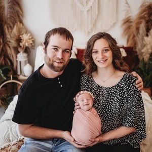 Meet your Posher, Abigail